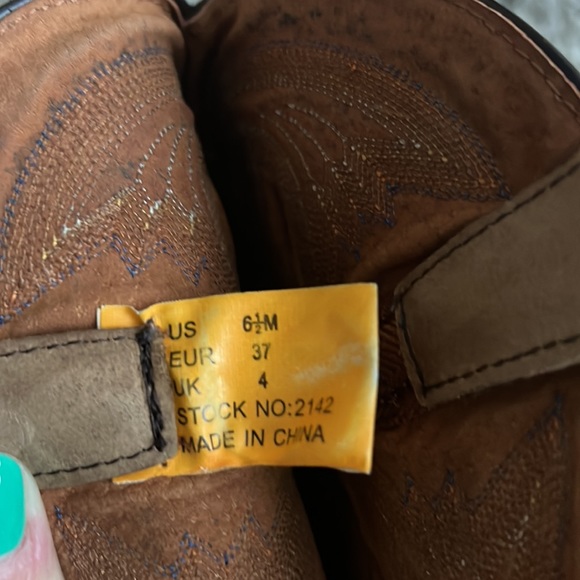 Road Wolf Cowboy Boots - Picture 3 of 3